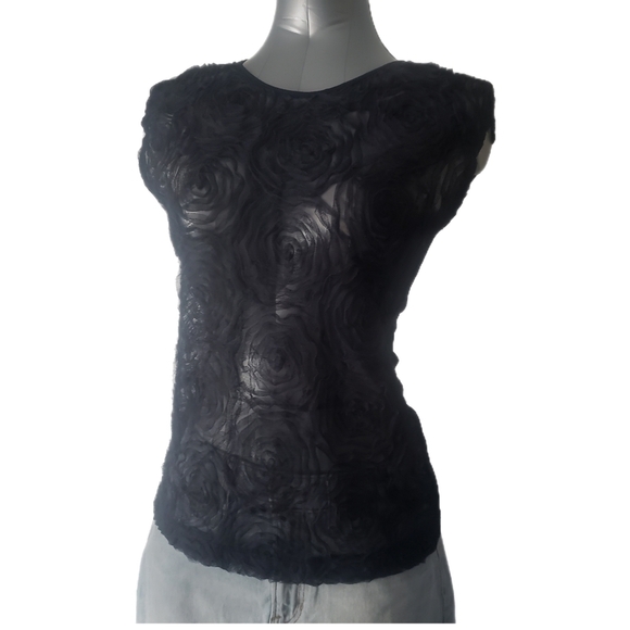 Black Floral Textured Women's Top - Picture 1 of 6
